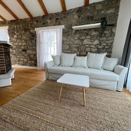 Guesthouse 45 Dutovlje Εξωτερικό φωτογραφία